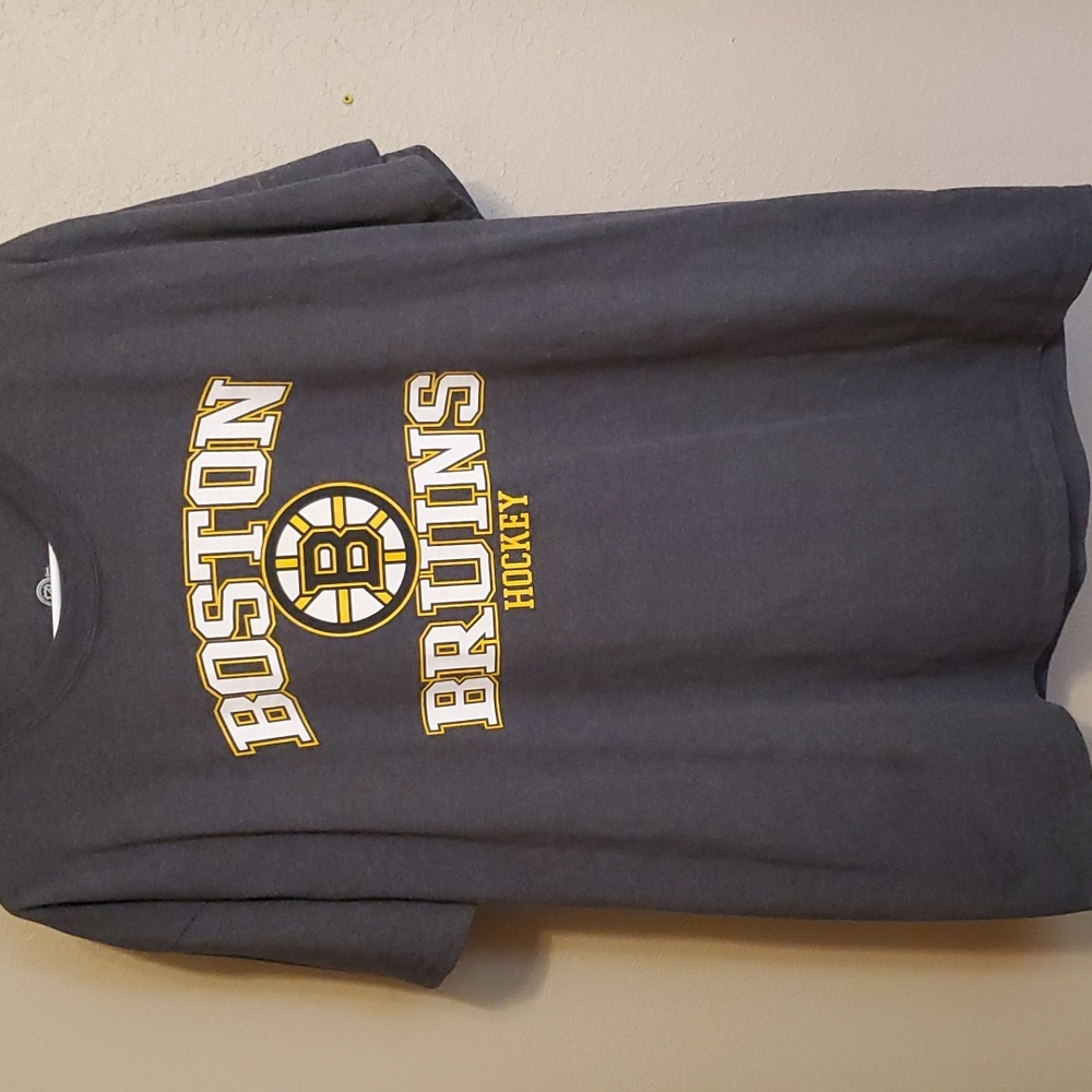 Boston Bruins T